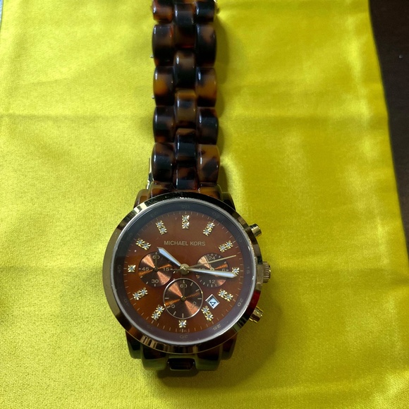 Brown Michael Kors Watch - Picture 1 of 7
